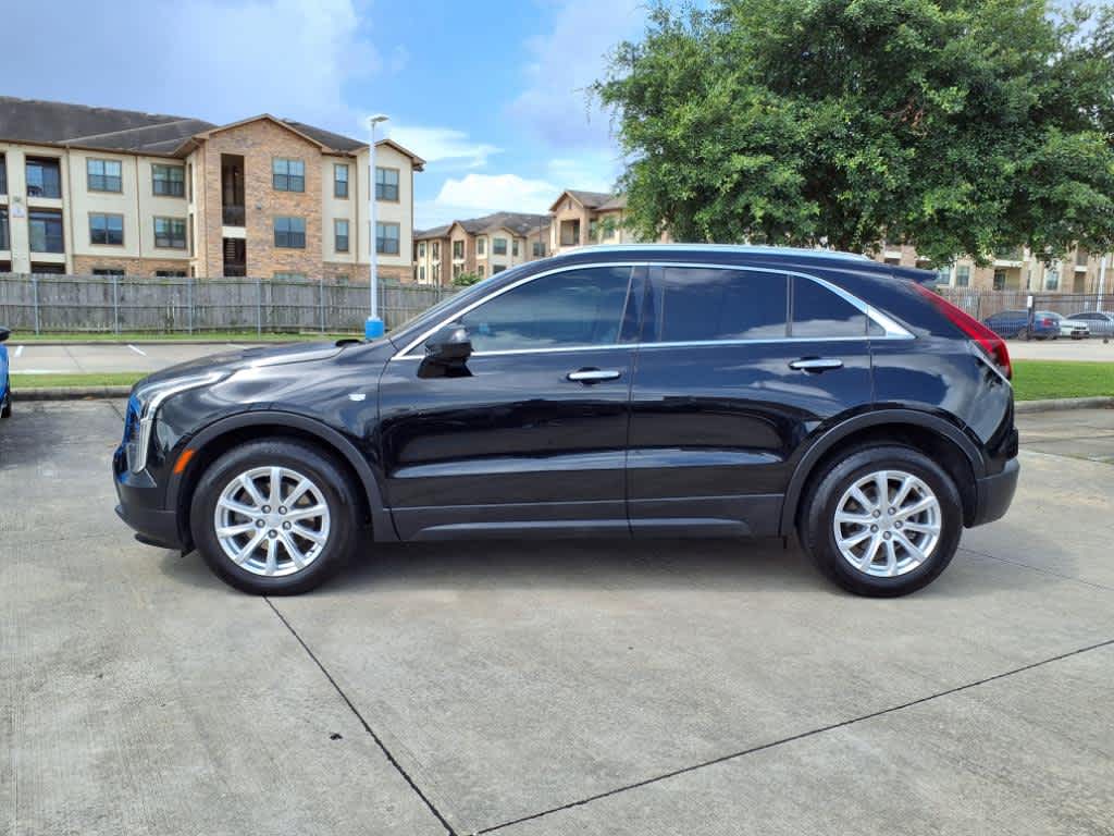 Thumbnail: 2021 Cadillac XT4 - 3