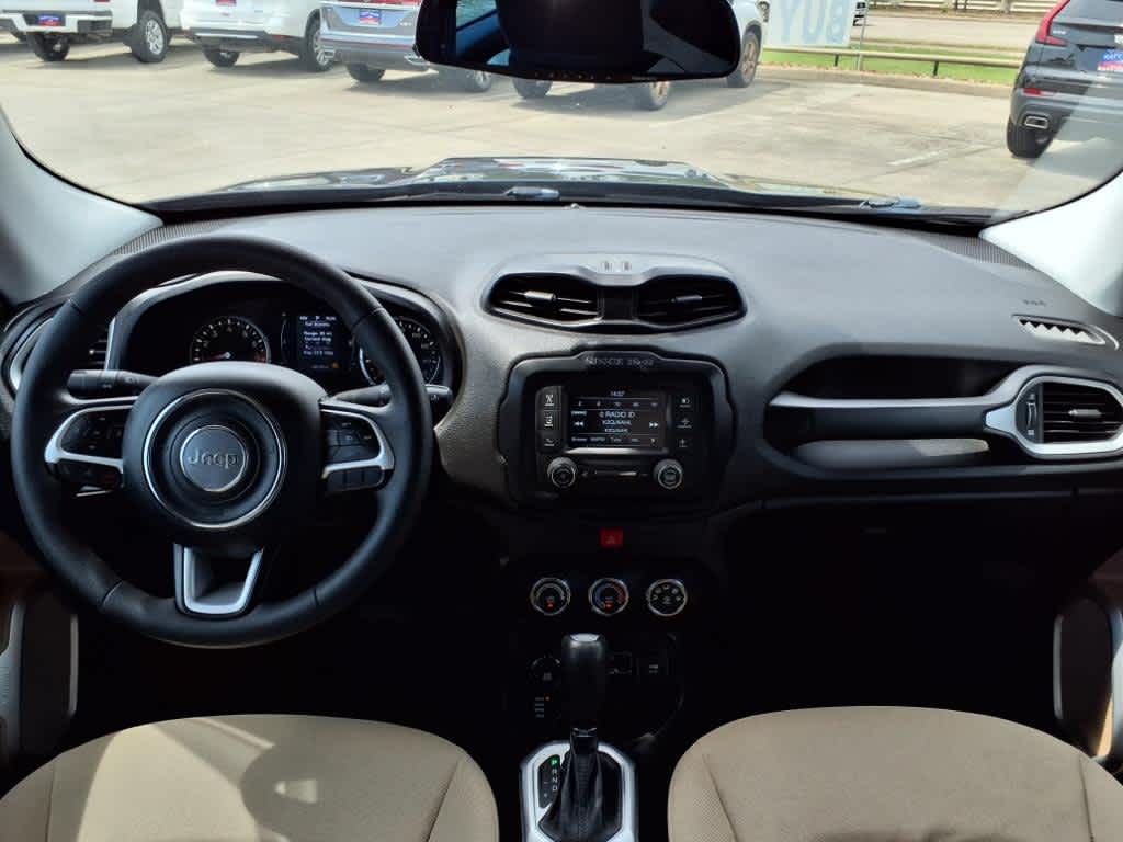 Thumbnail: 2017 Jeep Renegade - 10