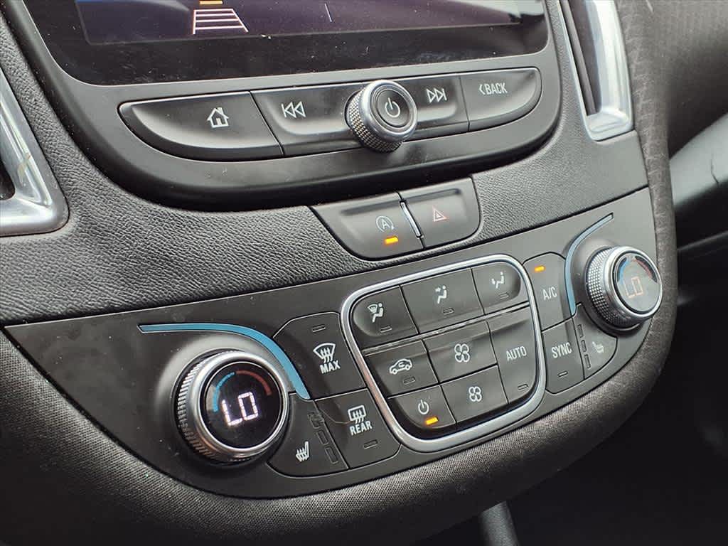 Thumbnail: 2020 Chevrolet Malibu - 21