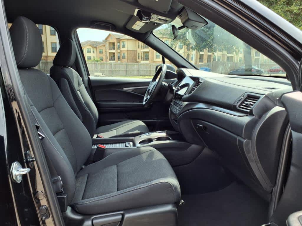 Thumbnail: 2021 Honda Passport - 14
