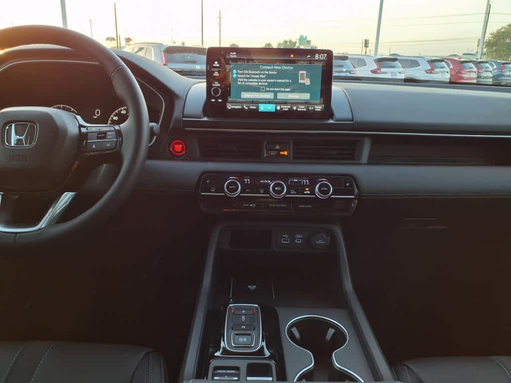 Thumbnail: 2025 Honda Pilot - 16