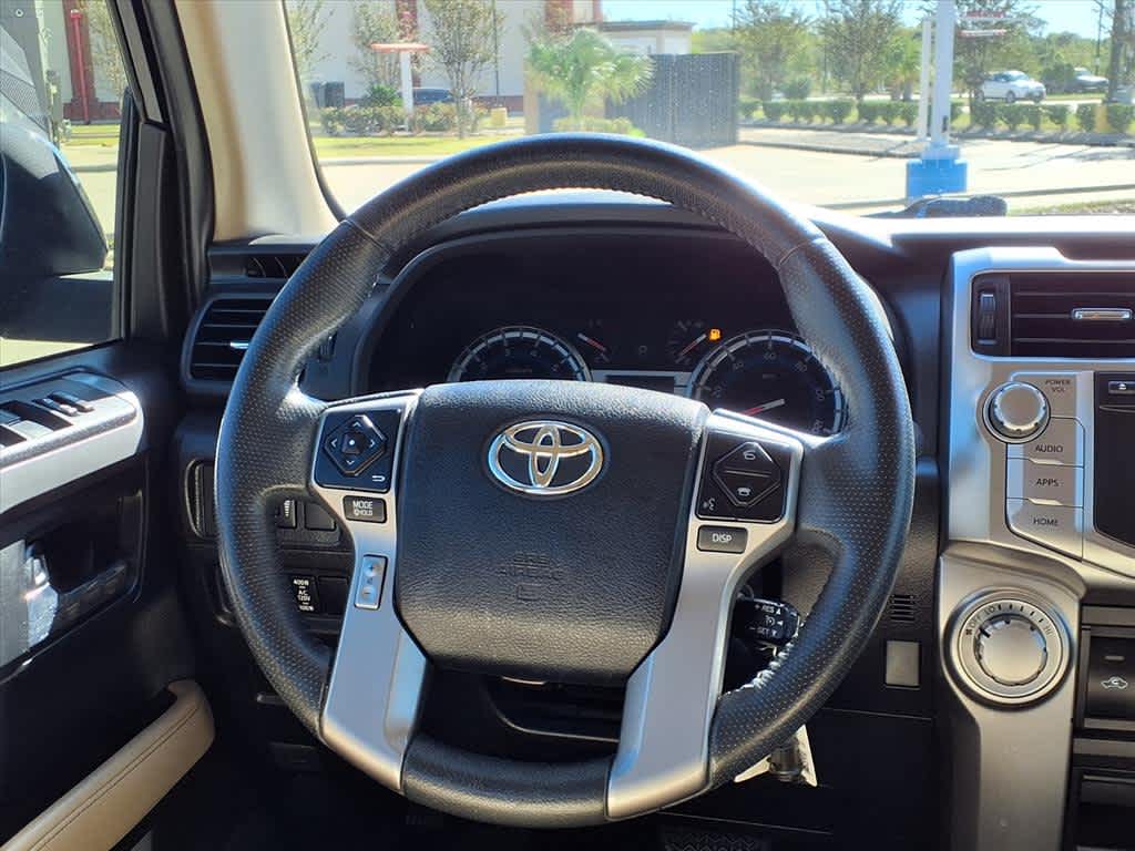 Thumbnail: 2018 Toyota 4Runner - 15