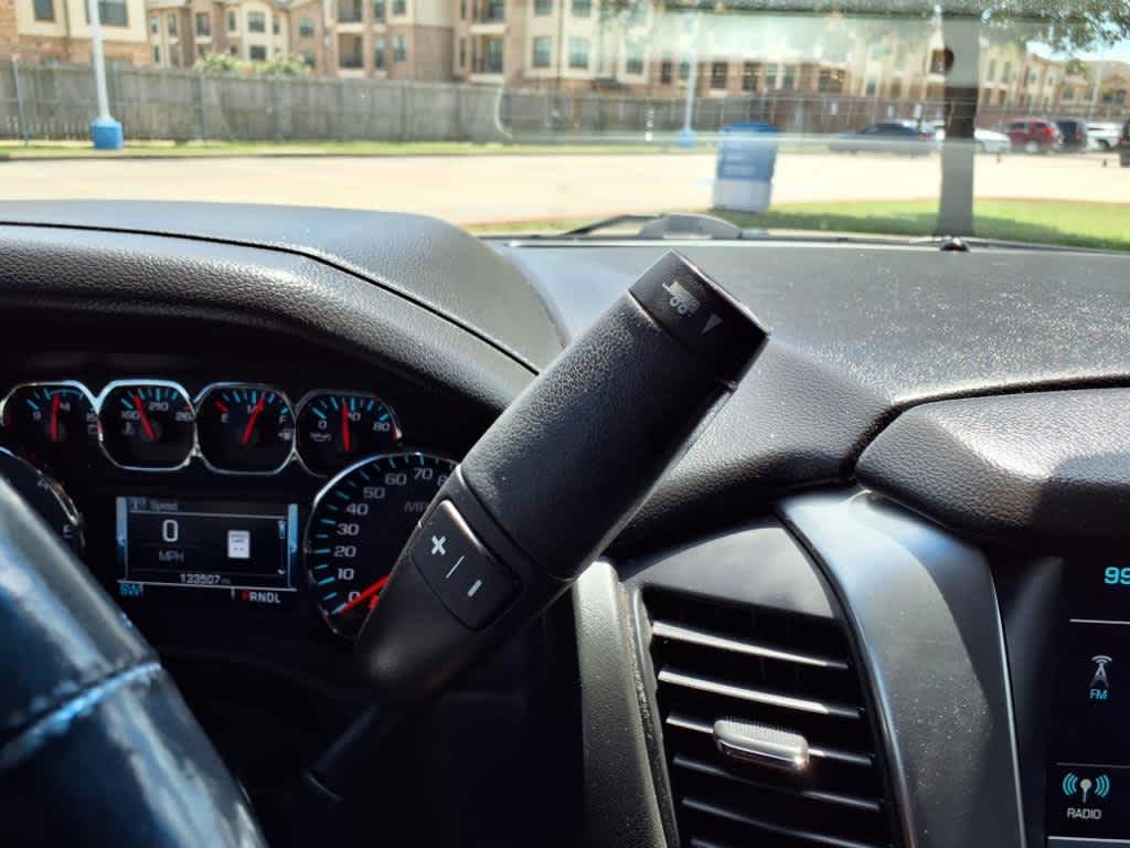 Thumbnail: 2019 Chevrolet Tahoe - 17