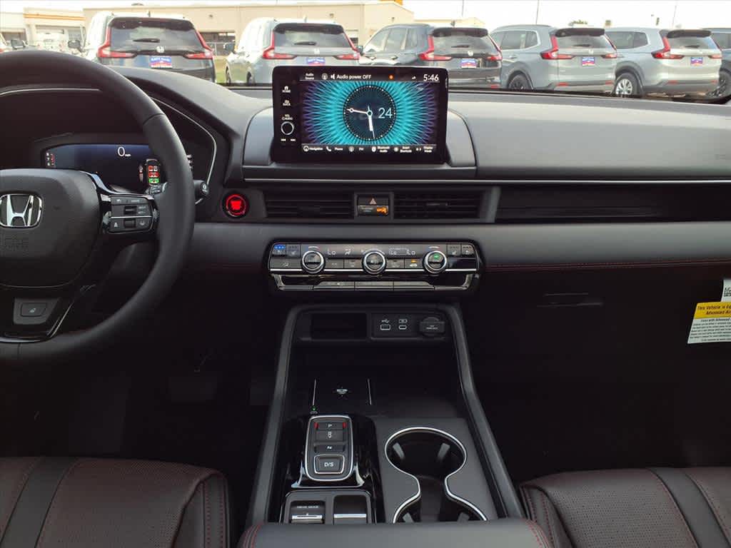 Thumbnail: 2025 Honda Pilot - 16