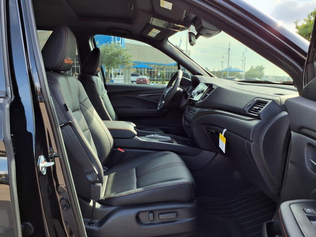 Thumbnail: 2025 Honda Ridgeline - 14