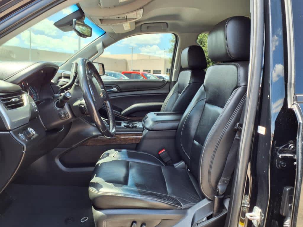 Thumbnail: 2019 Chevrolet Tahoe - 10