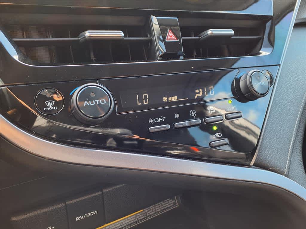 Thumbnail: 2021 Toyota Camry - 21