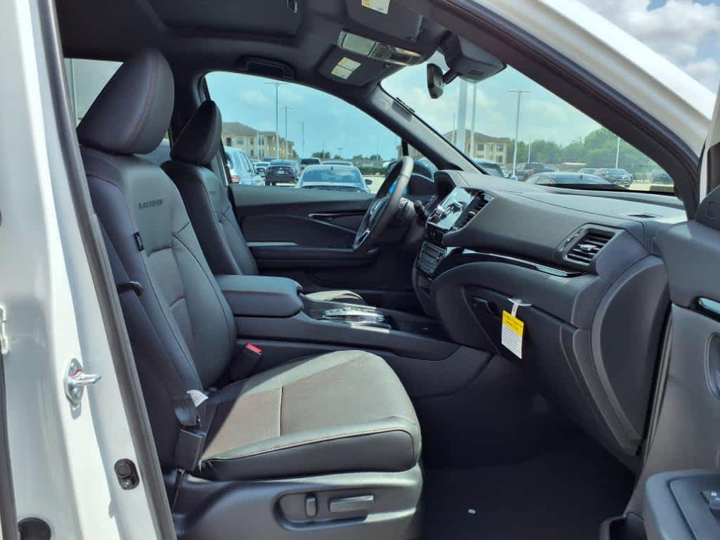 Thumbnail: 2025 Honda Ridgeline - 14