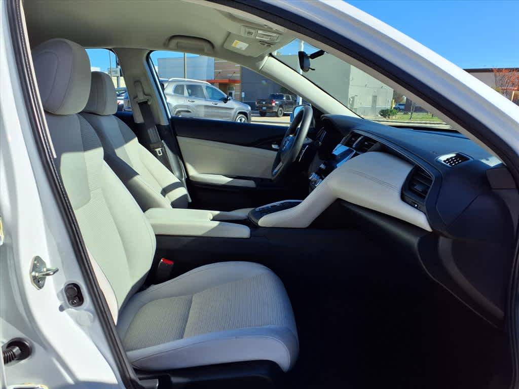 Thumbnail: 2020 Honda Insight - 15