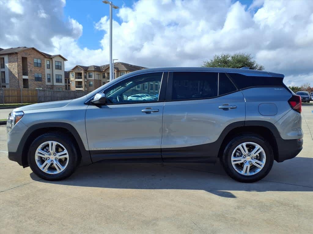 Used 2024 GMC Terrain SLE SUV