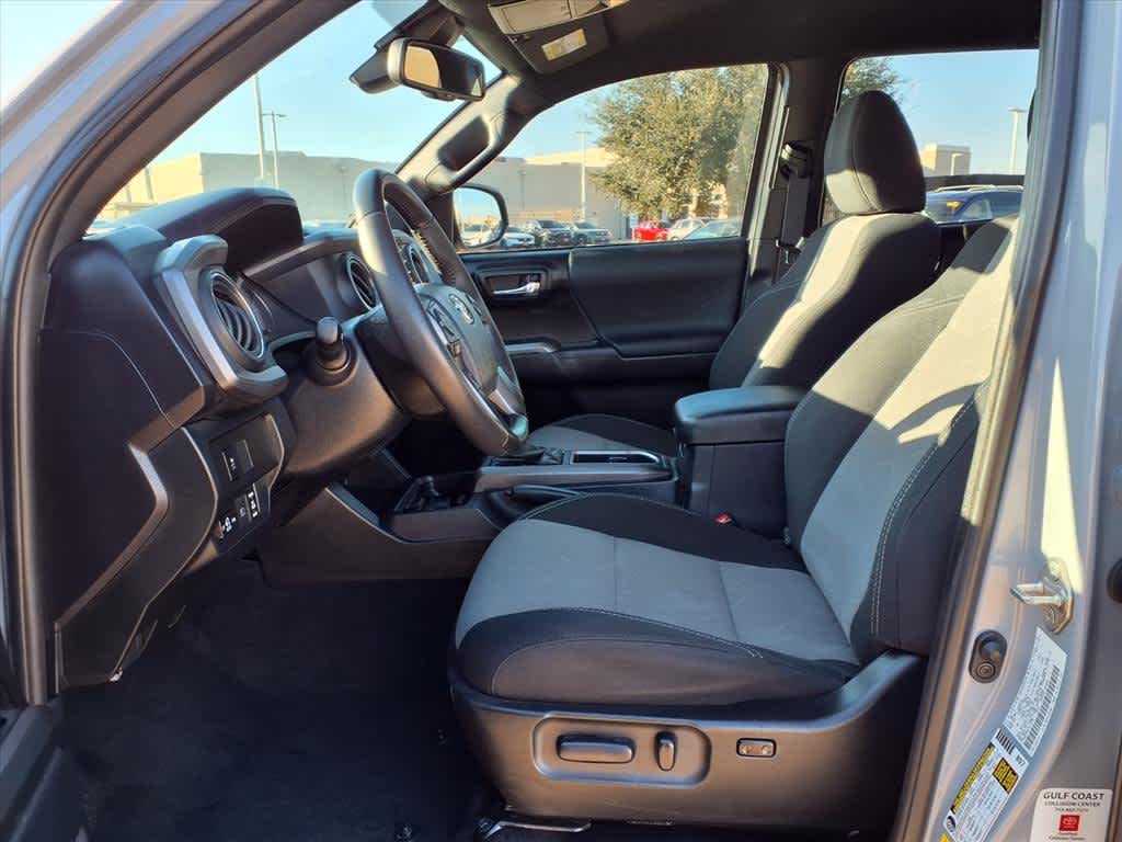 Thumbnail: 2020 Toyota Tacoma - 11