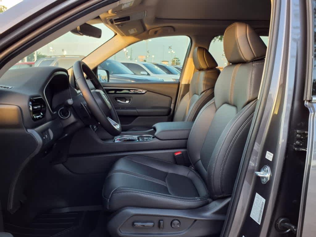 Thumbnail: 2025 Honda Pilot - 11