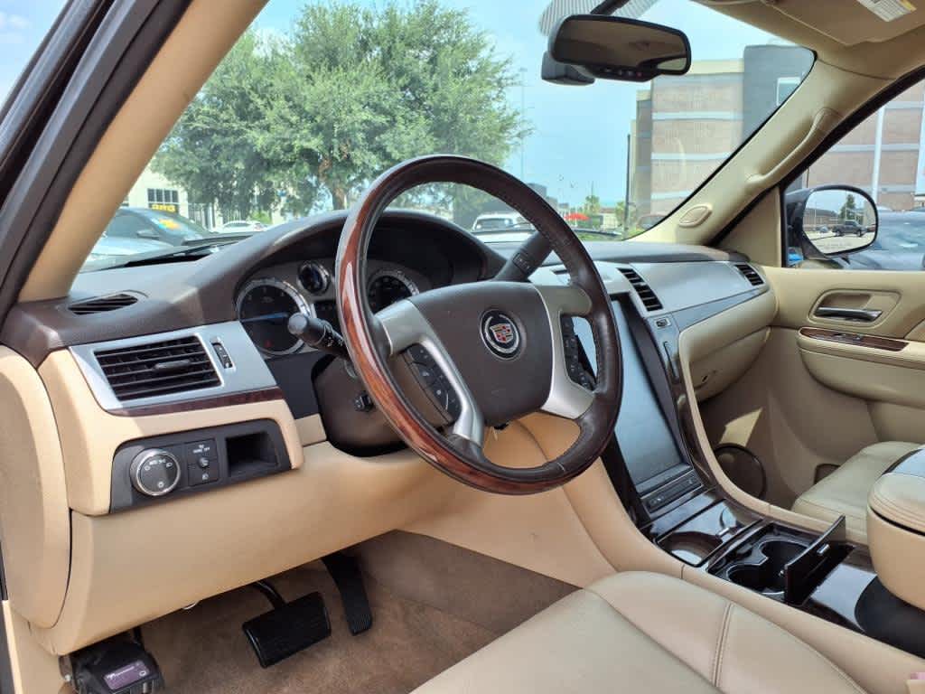 Thumbnail: 2013 Cadillac Escalade - 2