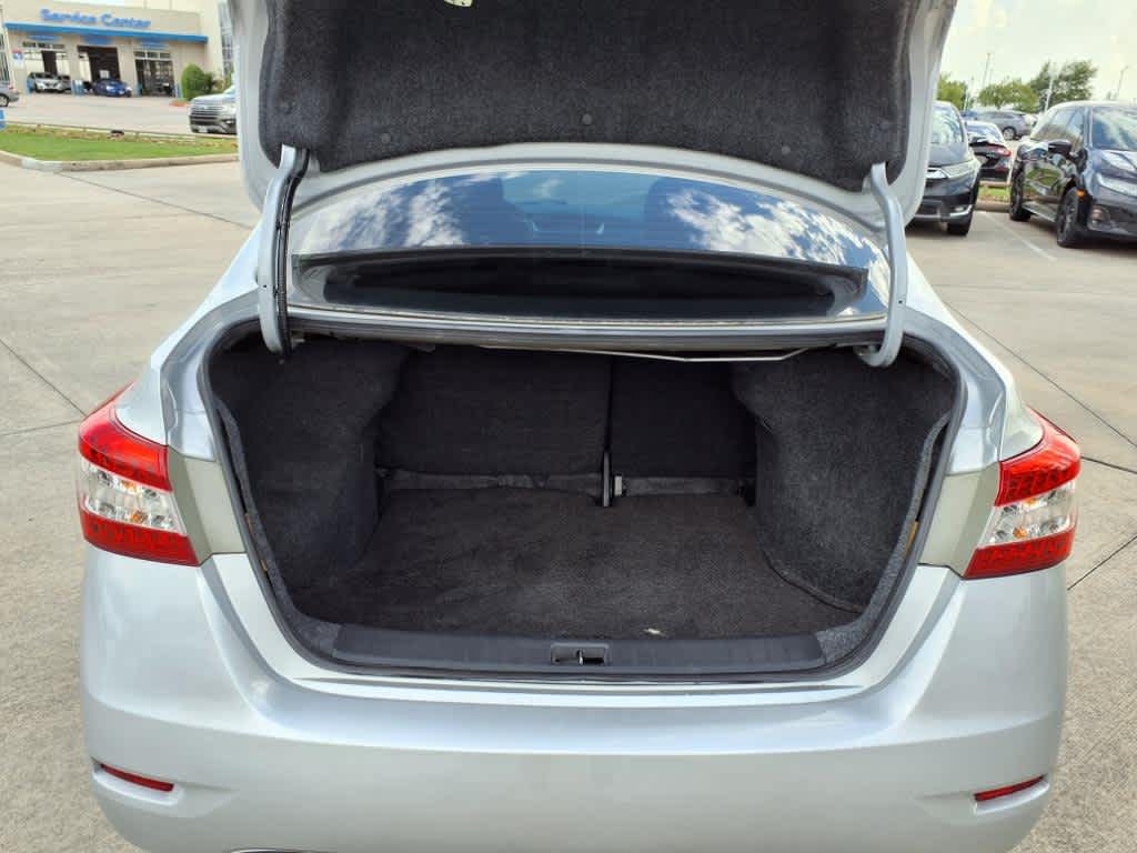 Thumbnail: 2015 Nissan Sentra - 19