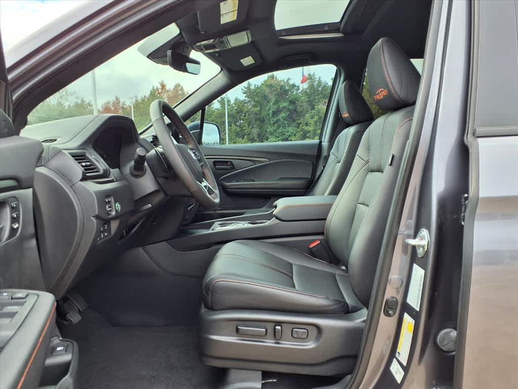 Thumbnail: 2025 Honda Ridgeline - 10