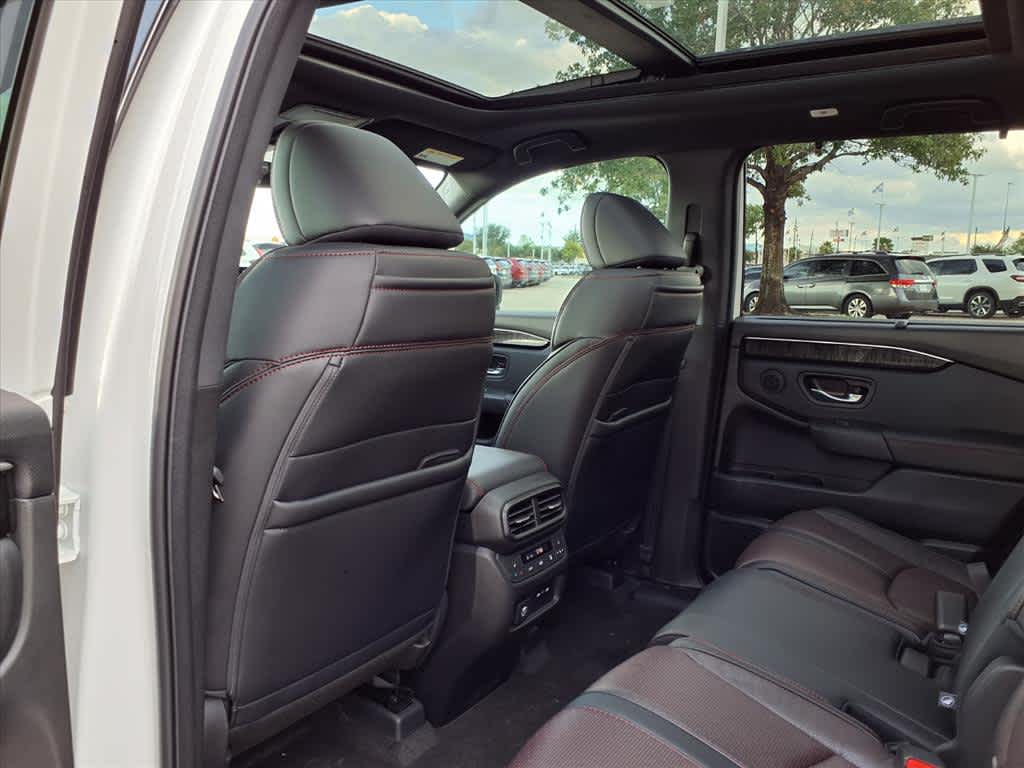 Thumbnail: 2025 Honda Pilot - 12