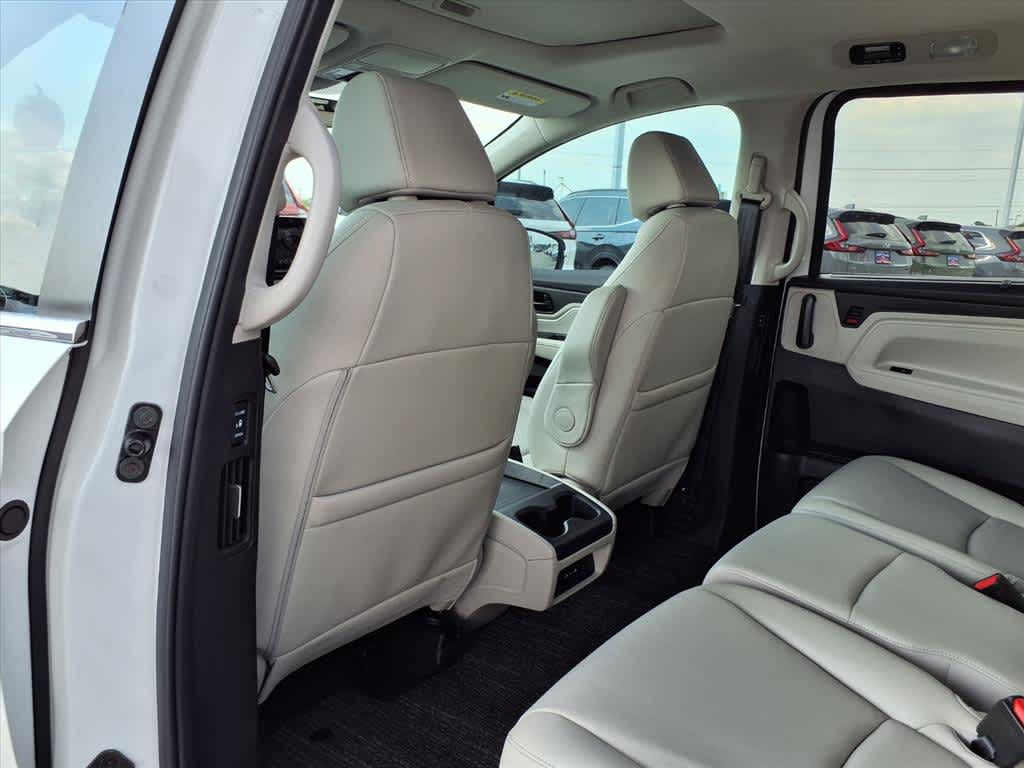 Thumbnail: 2026 Honda Odyssey - 12