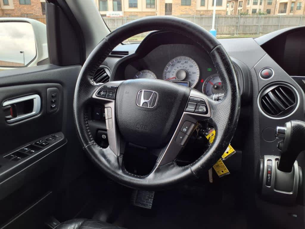 Thumbnail: 2013 Honda Pilot - 15