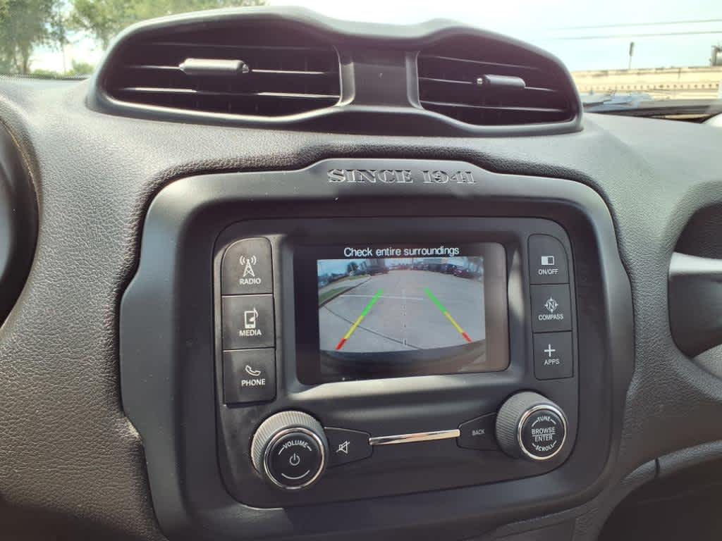 Thumbnail: 2017 Jeep Renegade - 22