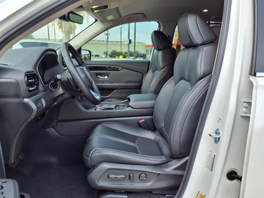 Thumbnail: 2025 Honda Pilot - 11
