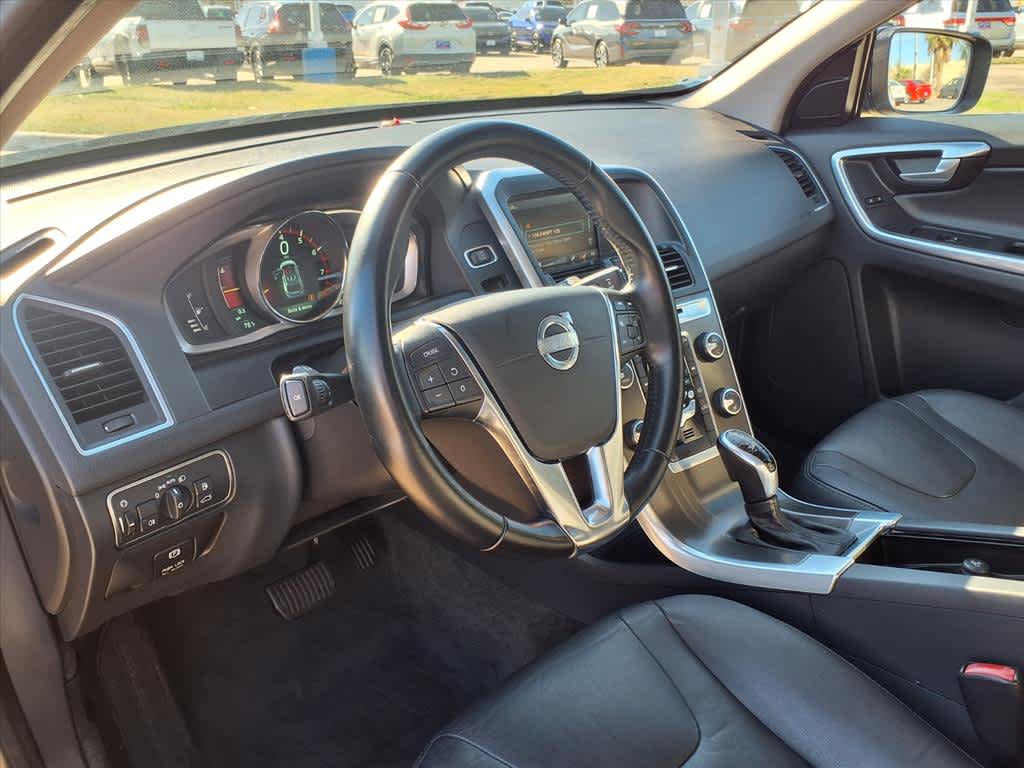Thumbnail: 2015 Volvo XC60 - 2
