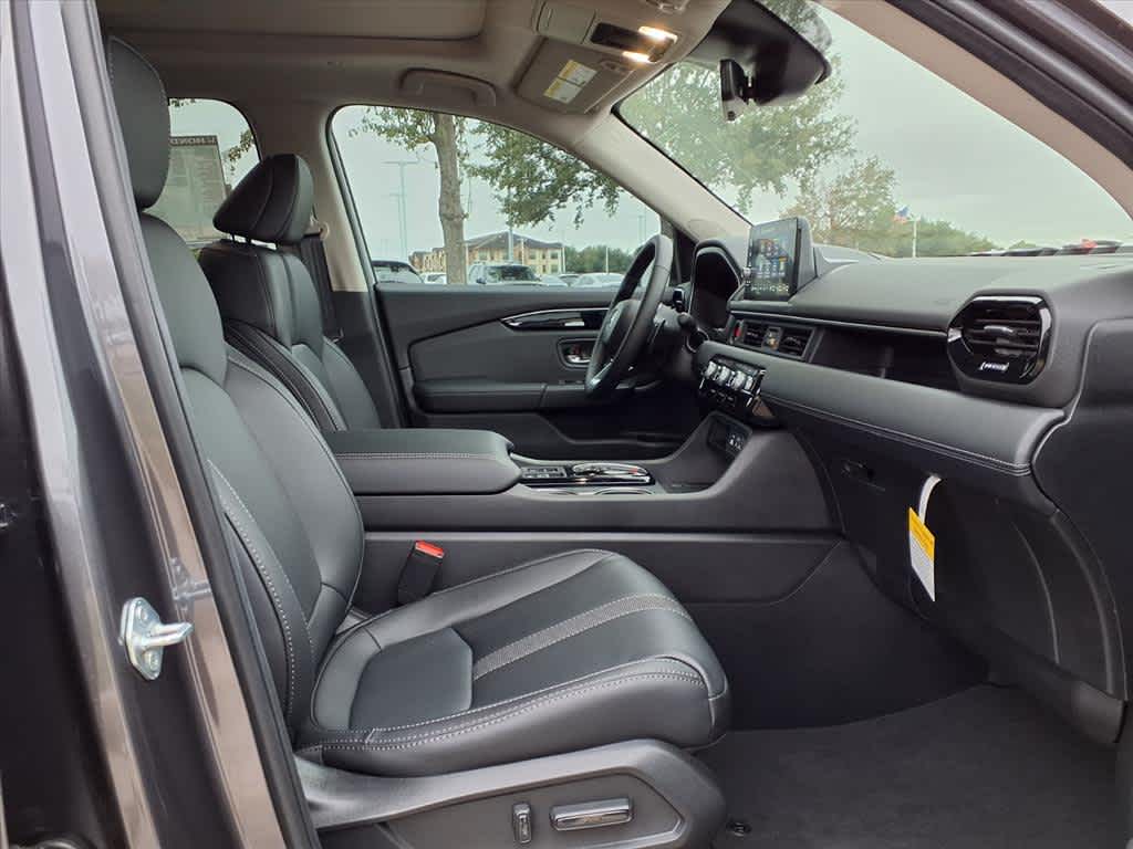 Thumbnail: 2025 Honda Pilot - 14