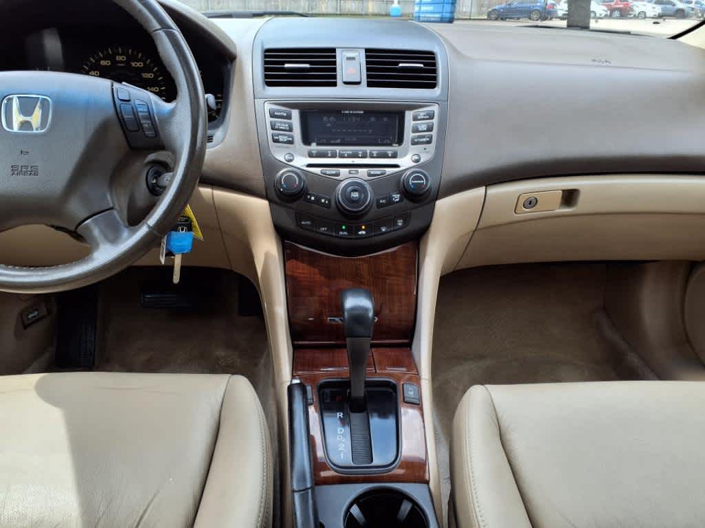 Thumbnail: 2007 Honda Accord - 16