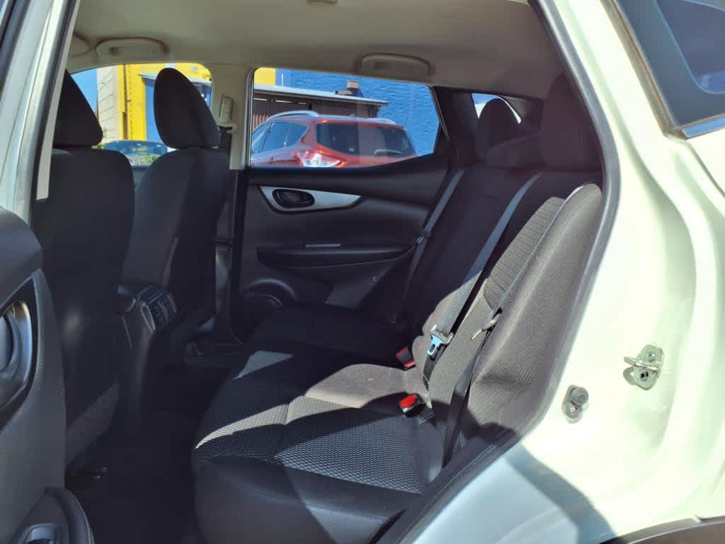 2019 Nissan Rogue Sport S 13