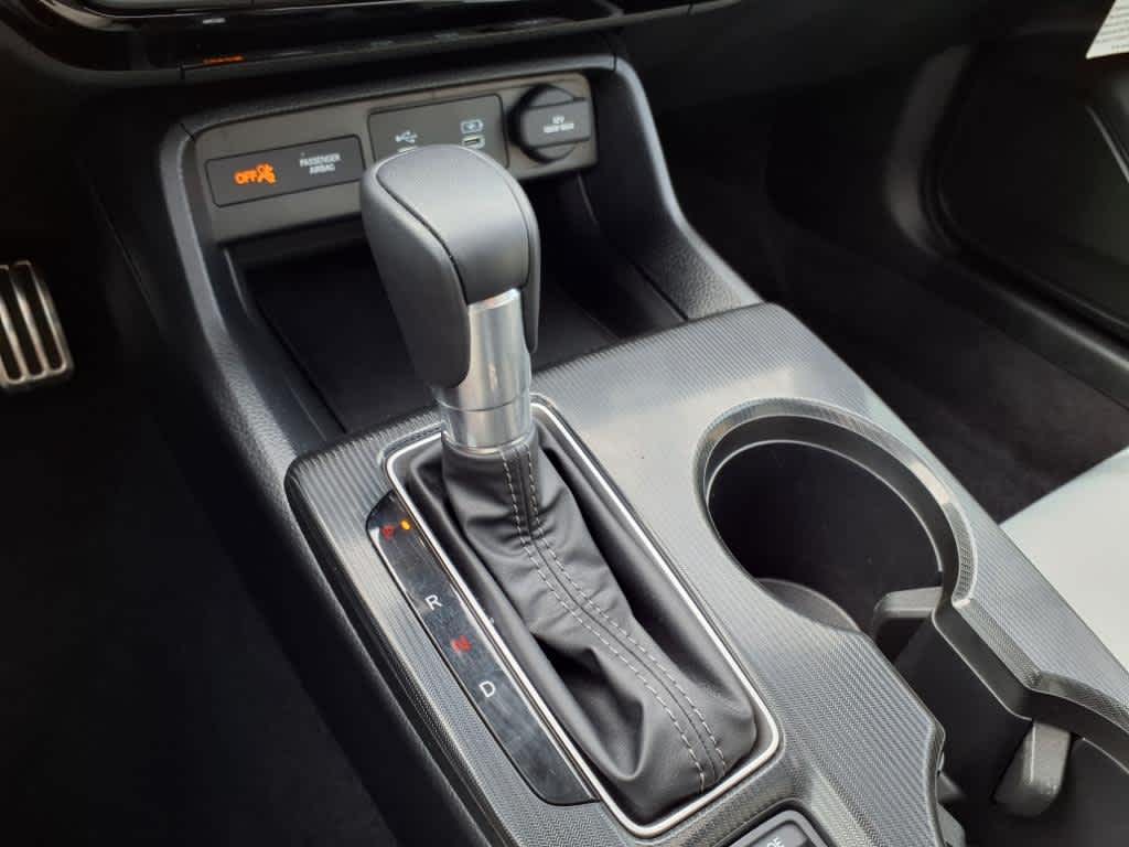 2025 Honda Civic Sport 17