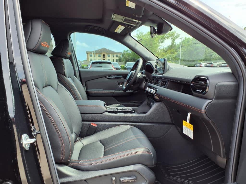 Thumbnail: 2025 Honda Pilot - 14