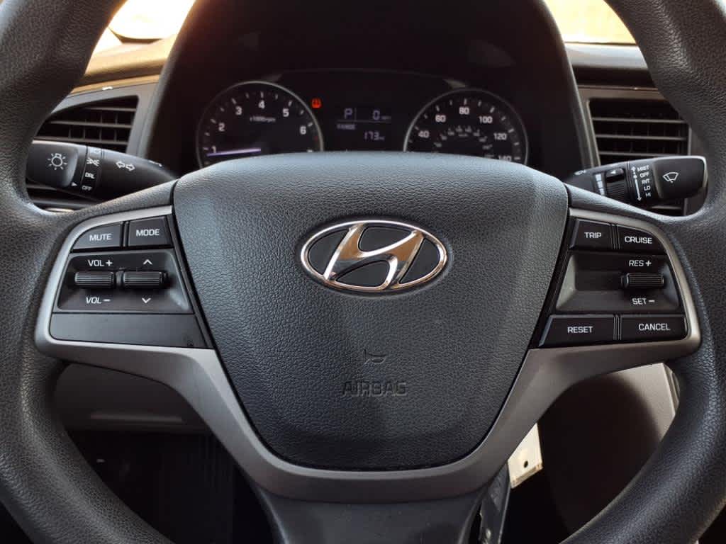 Thumbnail: 2017 Hyundai Elantra - 24