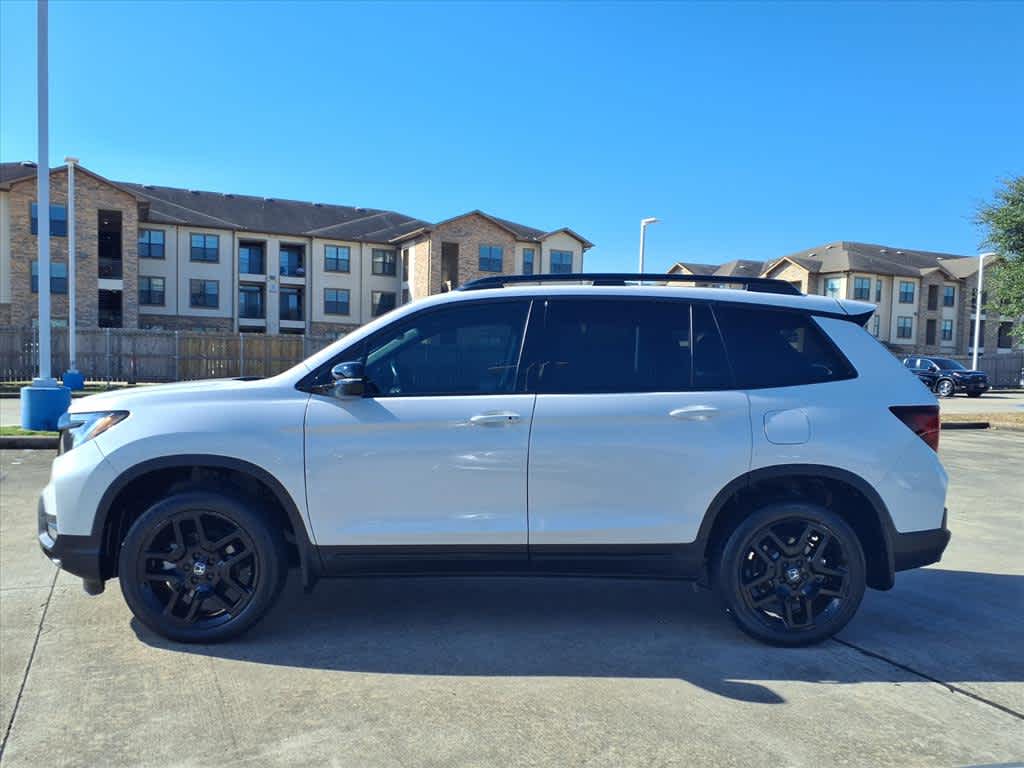 Thumbnail: 2024 Honda Passport - 4