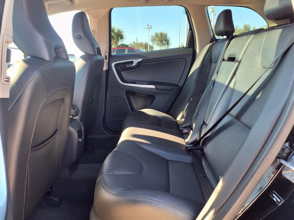 Thumbnail: 2015 Volvo XC60 - 13