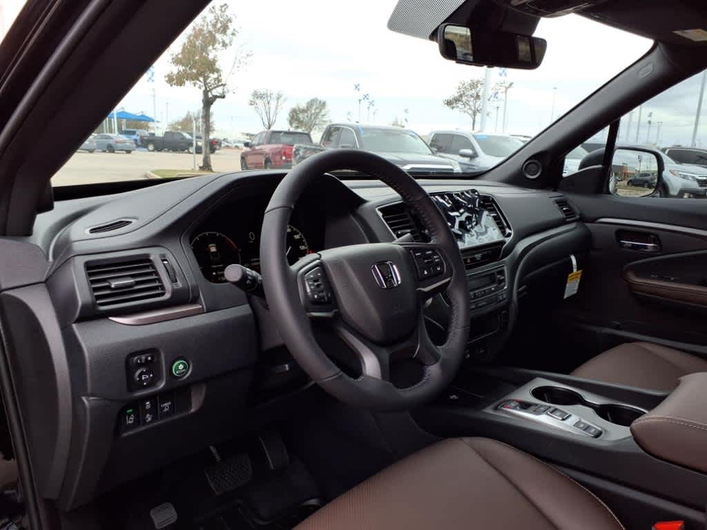 Thumbnail: 2025 Honda Ridgeline - 2