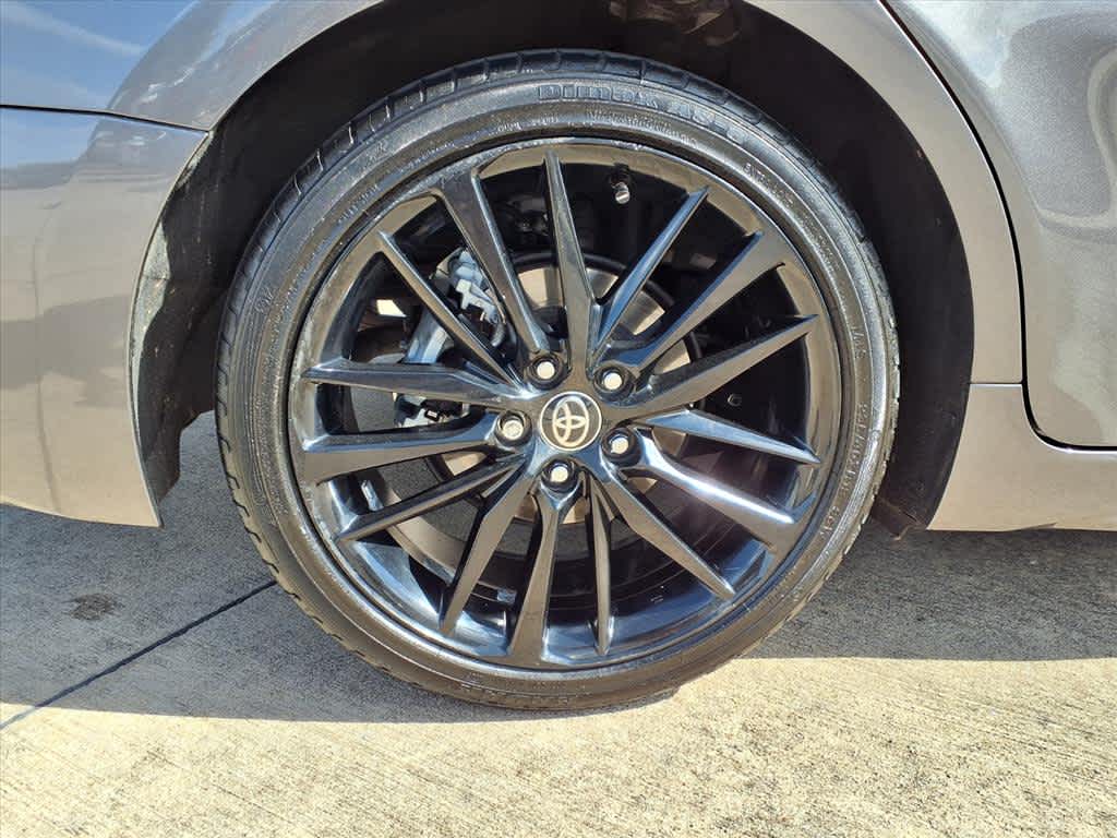 Thumbnail: 2021 Toyota Camry - 7