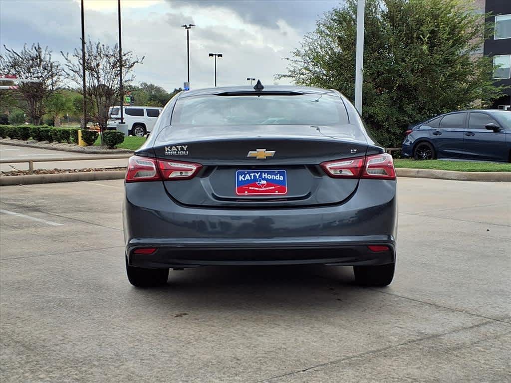 Thumbnail: 2020 Chevrolet Malibu - 5