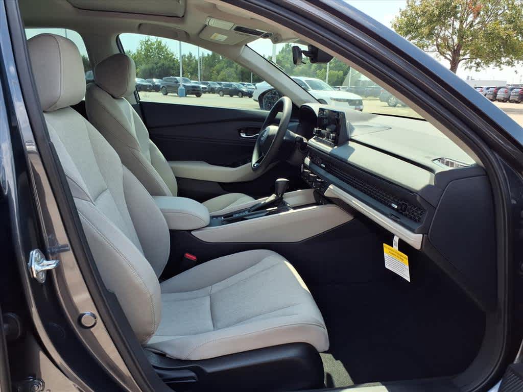 Thumbnail: 2025 Honda Accord - 14