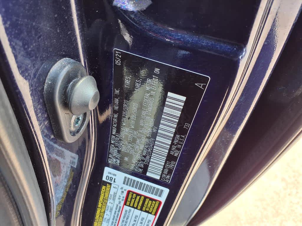 Thumbnail: 2021 Toyota Sienna - 21