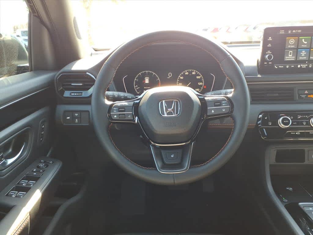 Thumbnail: 2025 Honda Pilot - 15