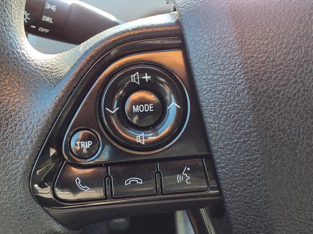 Thumbnail: 2022 Toyota Prius - 23