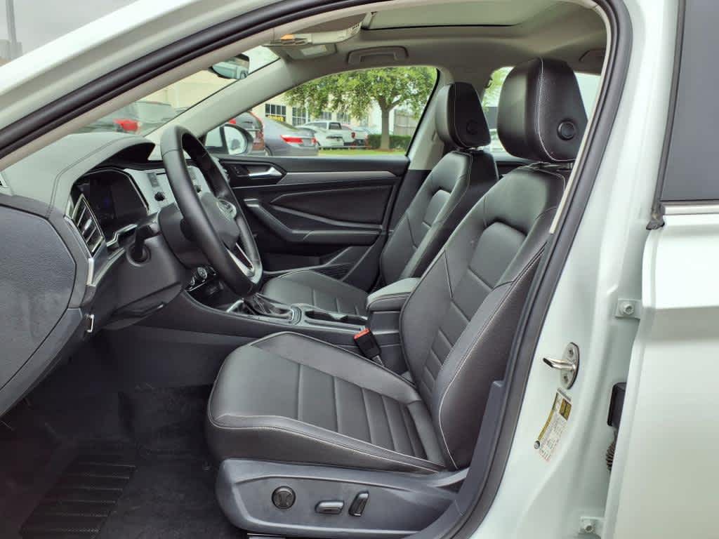 2023 Volkswagen Jetta SE 11