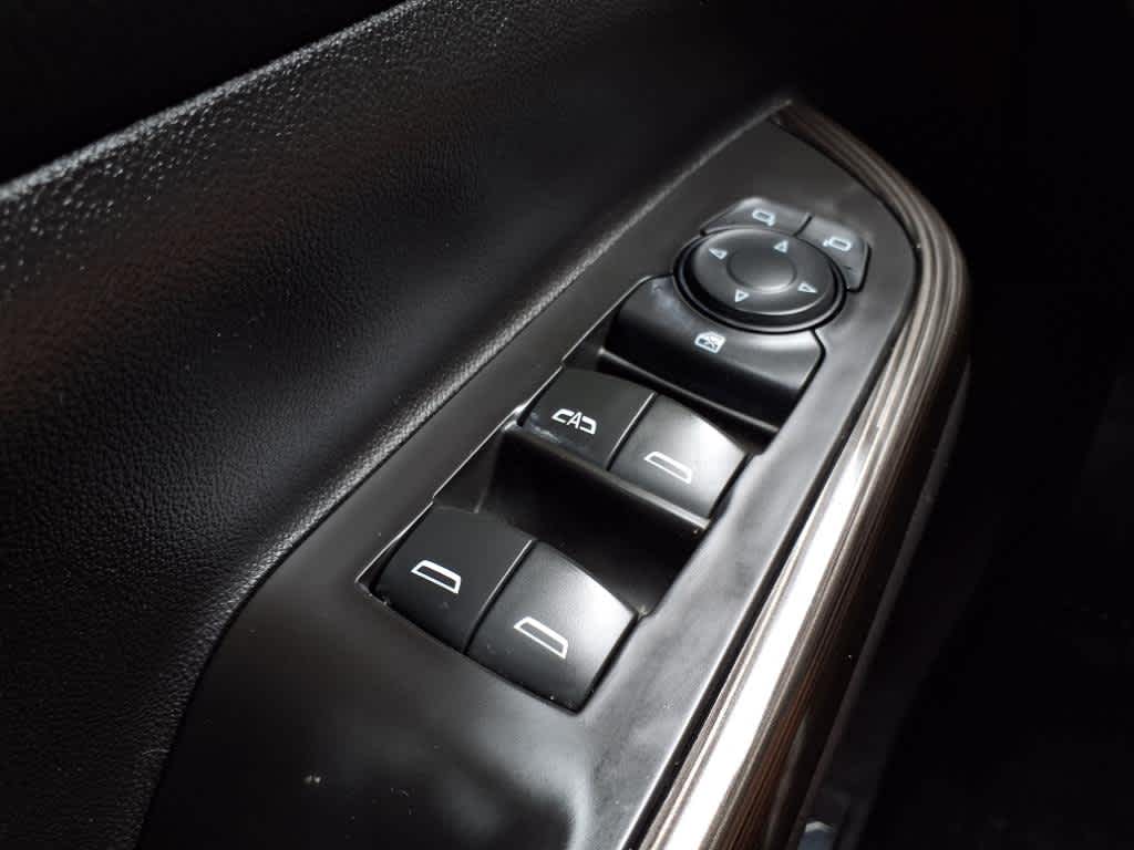 Thumbnail: 2019 GMC Acadia - 25