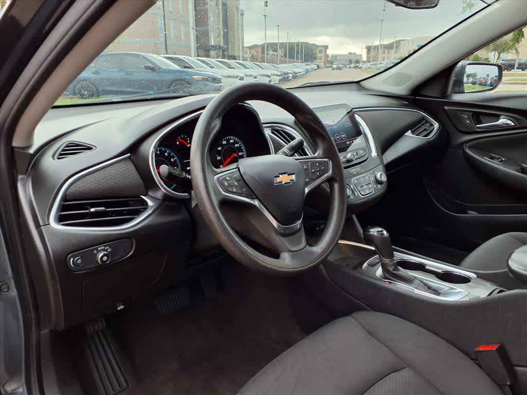 Thumbnail: 2020 Chevrolet Malibu - 2