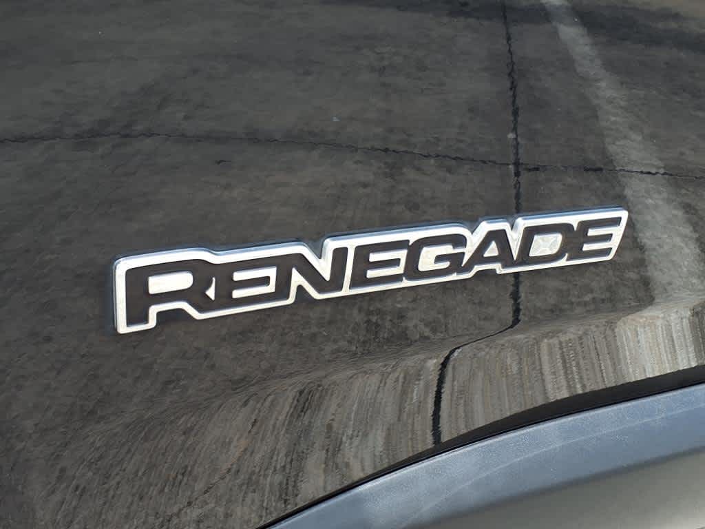 Thumbnail: 2017 Jeep Renegade - 7