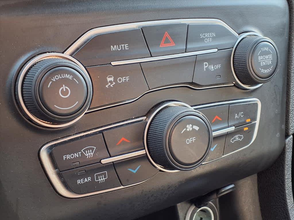 Thumbnail: 2022 Dodge Charger - 21