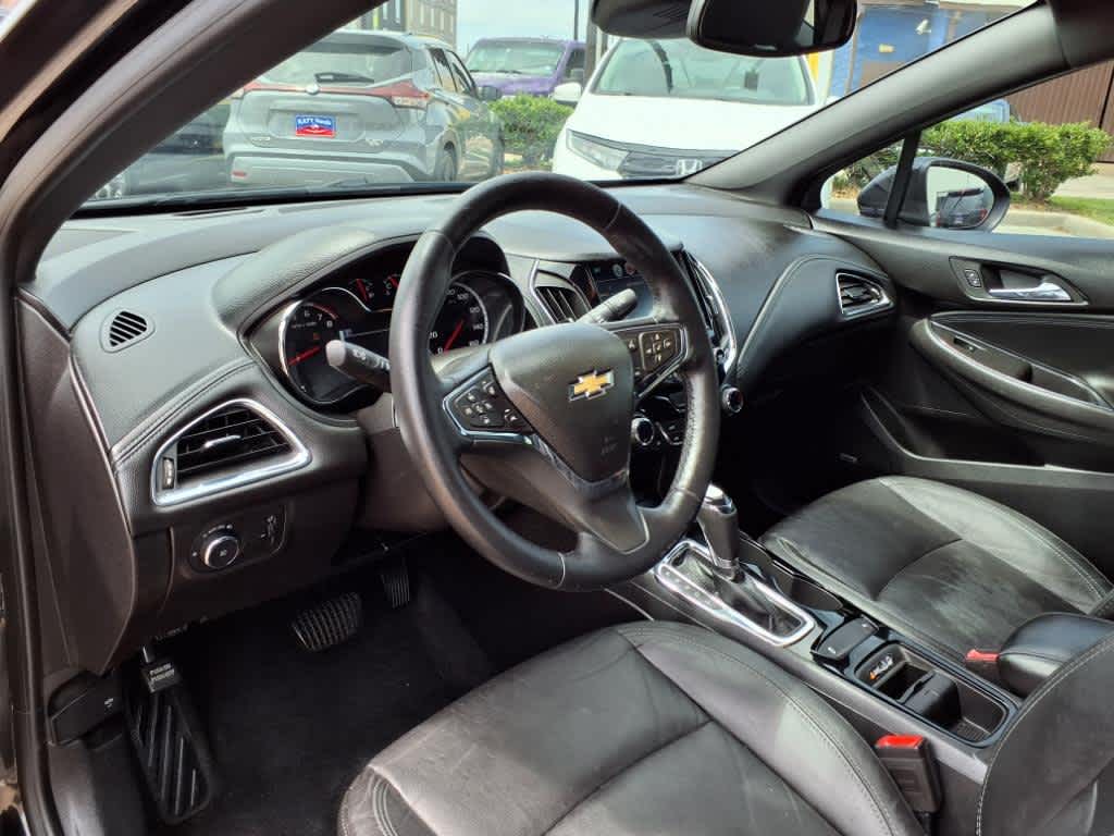 Thumbnail: 2016 Chevrolet Cruze - 2