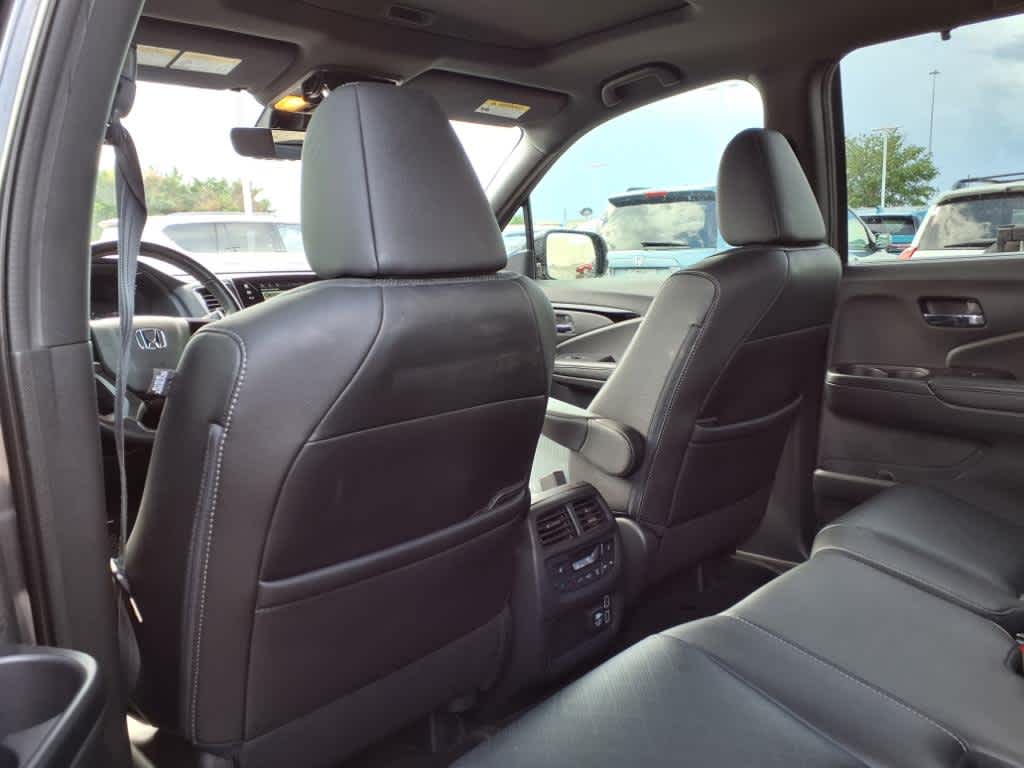 Thumbnail: 2019 Honda Passport - 12