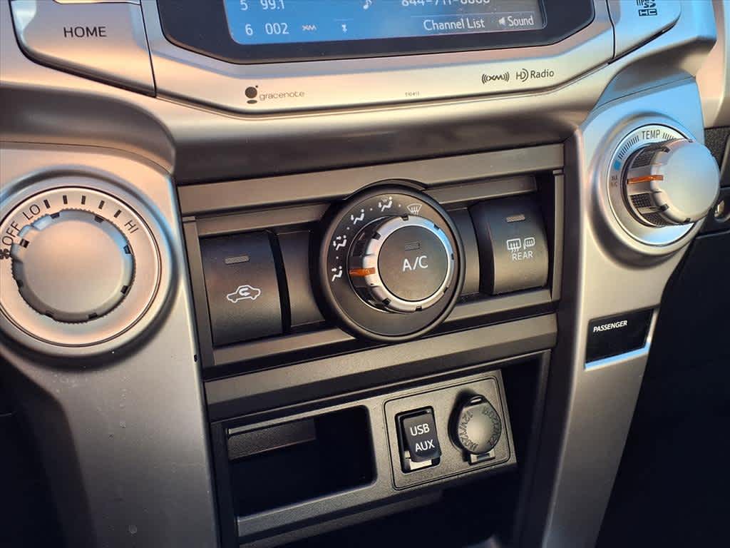 Thumbnail: 2018 Toyota 4Runner - 21