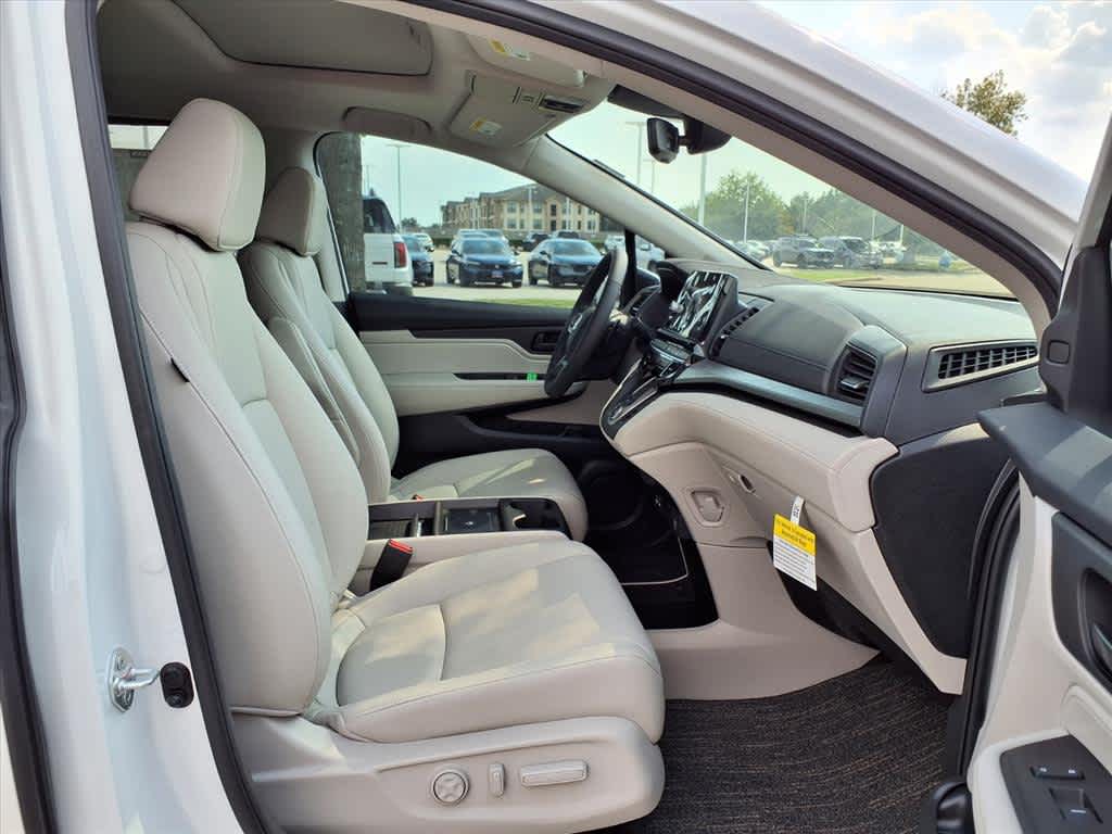 Thumbnail: 2026 Honda Odyssey - 14