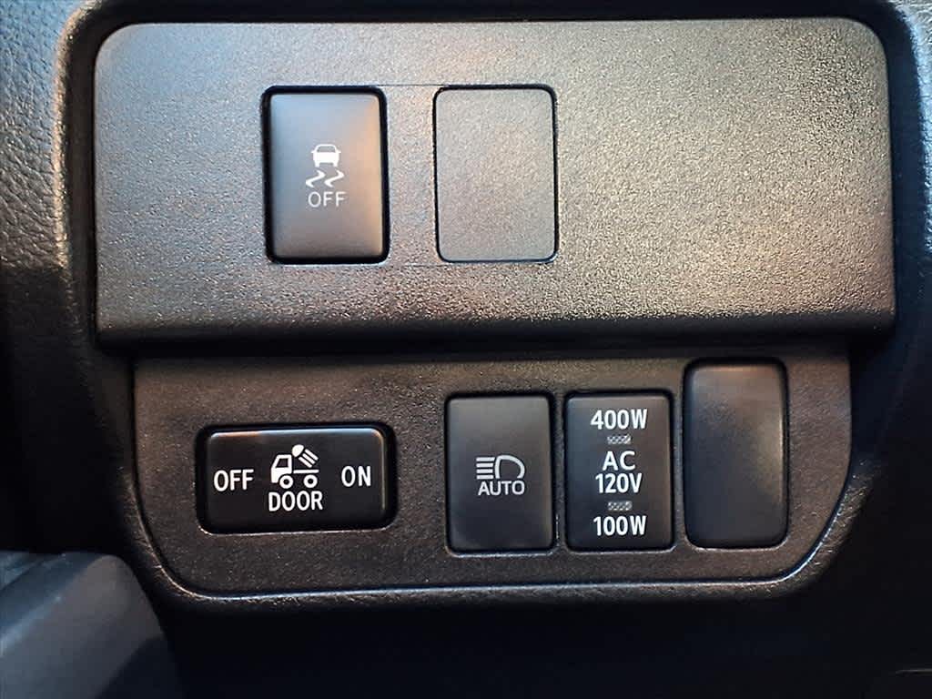 Thumbnail: 2020 Toyota Tacoma - 26